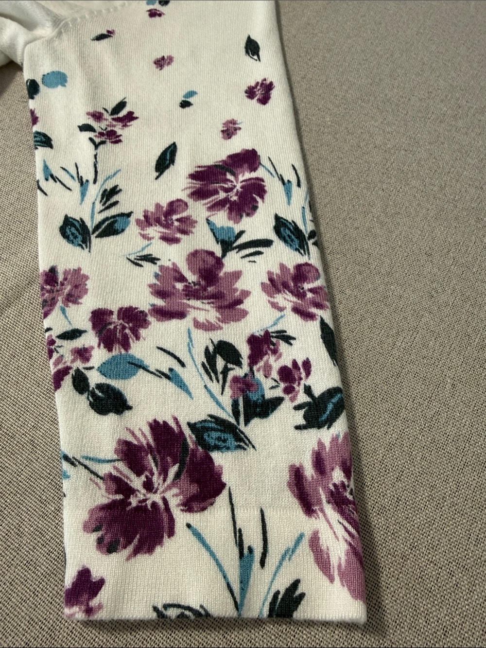 Roz & Ali White Cardigan with Purple Floral Print Size XL. - Picture 11 of 16